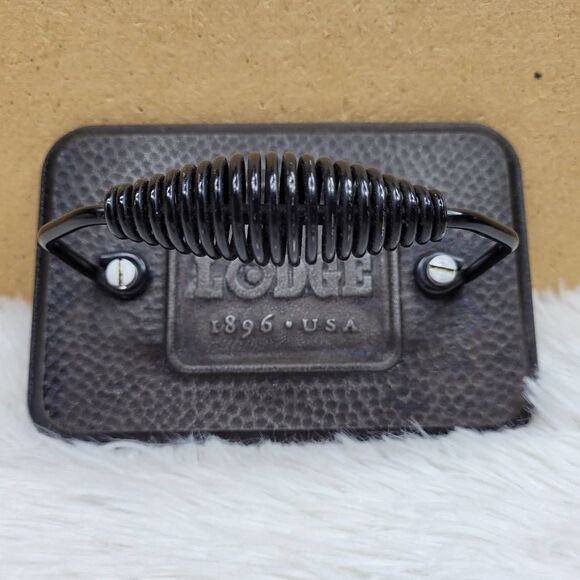 Lodge Rectangular Grill Press  6.75” x 4.5 - Picture 1 of 5